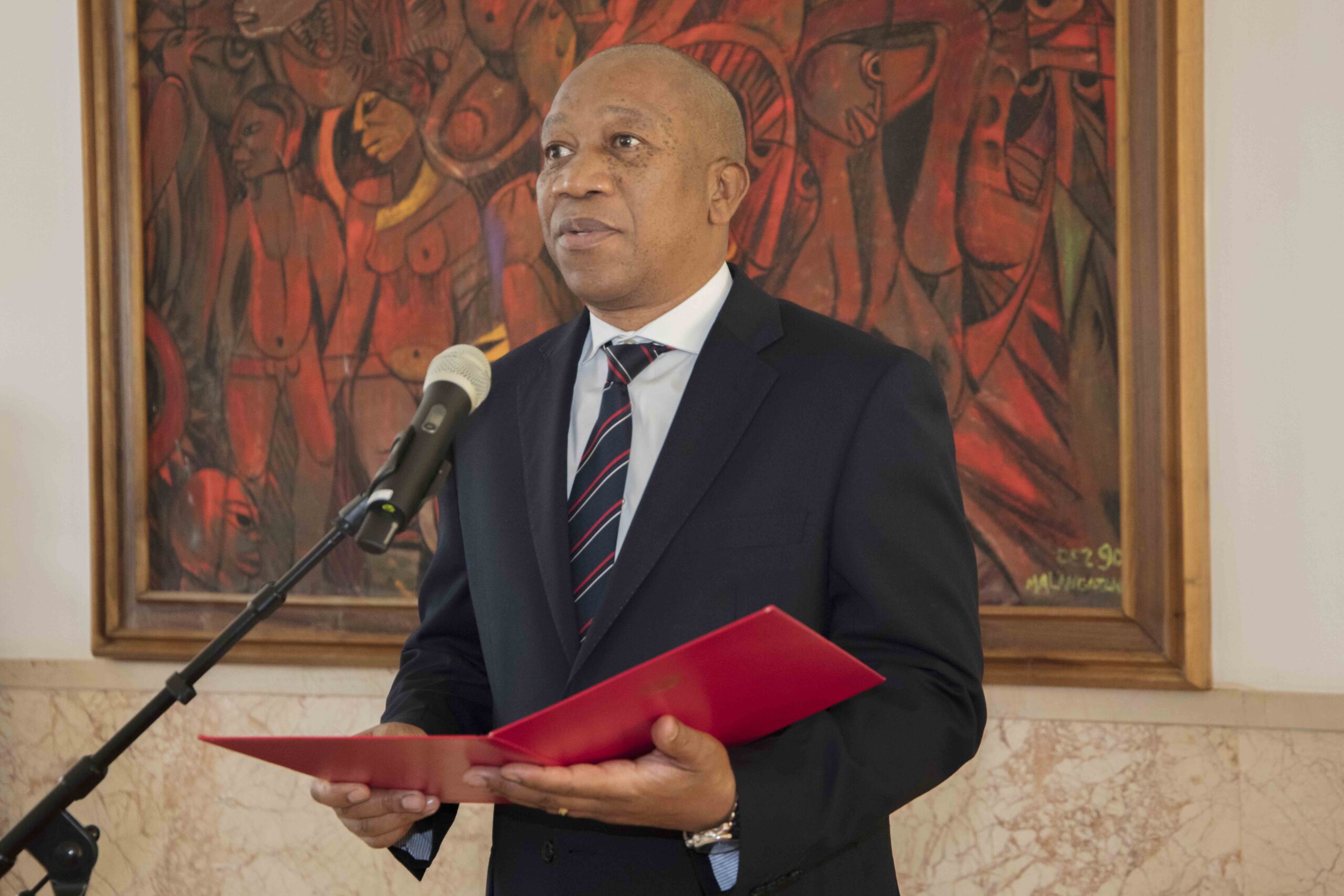 Agostinho Francisco Langa Júnior toma posse como PCA do CFM